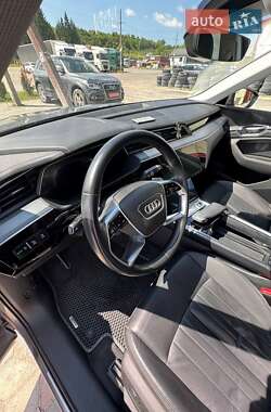 Внедорожник / Кроссовер Audi e-tron 2019 в 