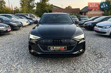 Внедорожник / Кроссовер Audi e-tron 2020 в 