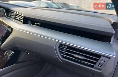 Внедорожник / Кроссовер Audi e-tron 2020 в 