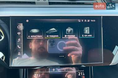 Внедорожник / Кроссовер Audi e-tron 2020 в 