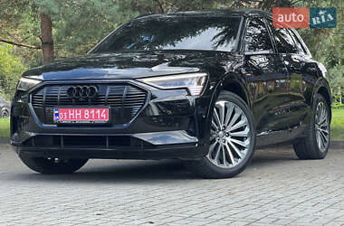 Внедорожник / Кроссовер Audi e-tron 2020 в 