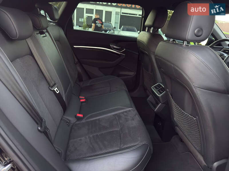 Позашляховик / Кросовер Audi e-tron 2020 в Харкові