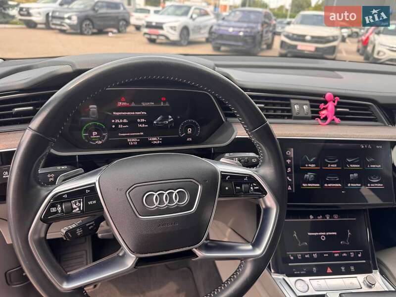 Внедорожник / Кроссовер Audi e-tron 2020 в Черновцах