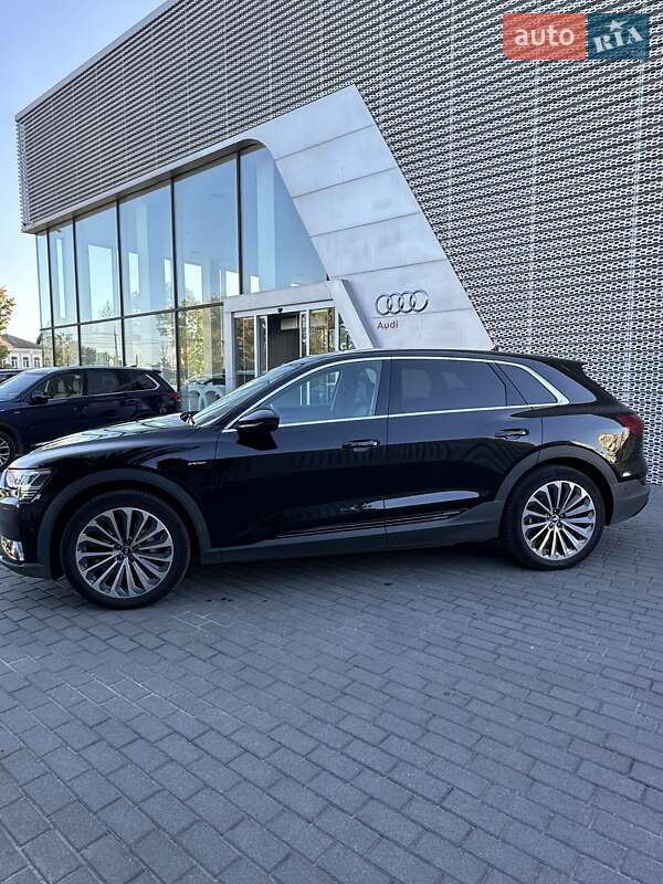Внедорожник / Кроссовер Audi e-tron 2021 в Киеве фото 9 Внедорожник / Кроссовер Audi e-tron 2021 в Киеве