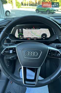 Внедорожник / Кроссовер Audi e-tron 2021 в 