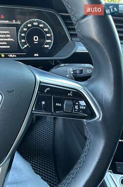Внедорожник / Кроссовер Audi e-tron 2021 в 