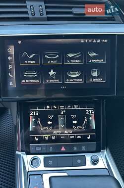 Внедорожник / Кроссовер Audi e-tron 2021 в 