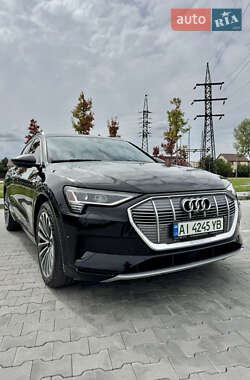 Внедорожник / Кроссовер Audi e-tron 2019 в Киеве