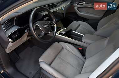 Позашляховик / Кросовер Audi e-tron 2020 в 