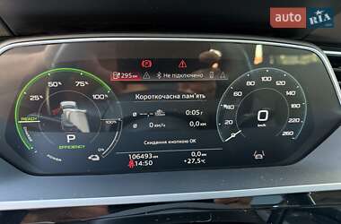 Позашляховик / Кросовер Audi e-tron 2020 в 