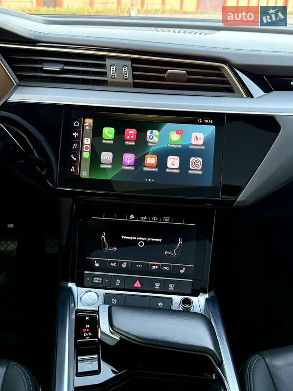 Внедорожник / Кроссовер Audi e-tron 2019 в Киеве