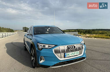 Позашляховик / Кросовер Audi e-tron 2019 в Рівному