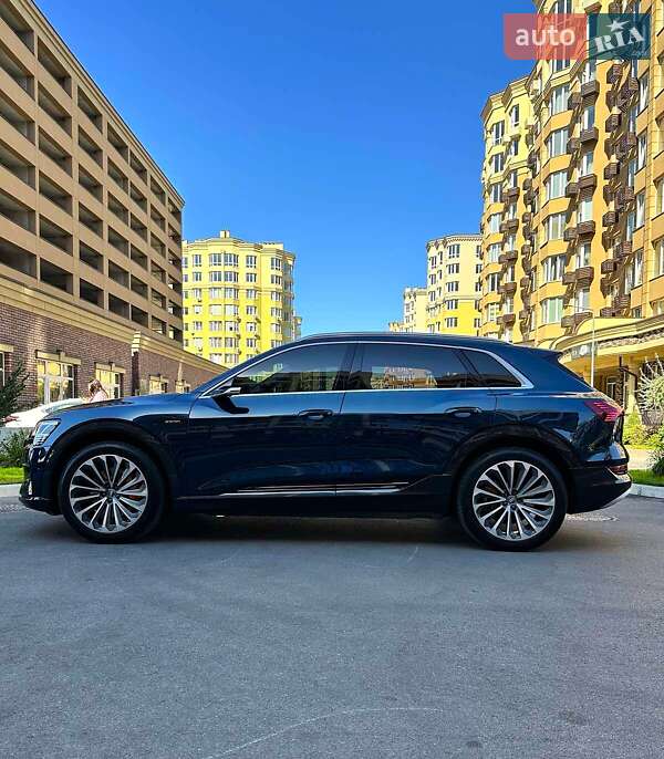 Audi e-tron 2018