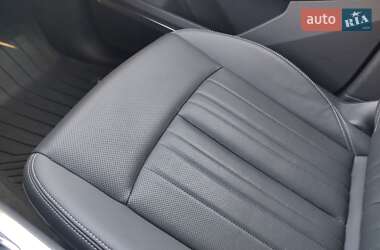 Внедорожник / Кроссовер Audi e-tron 2021 в 