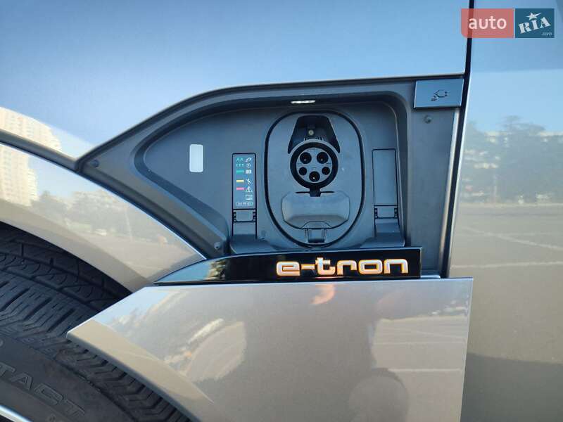 Внедорожник / Кроссовер Audi e-tron 2021 в Киеве фото 52 Внедорожник / Кроссовер Audi e-tron 2021 в Киеве