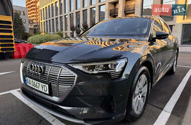 Позашляховик / Кросовер Audi e-tron 2019 в Києві