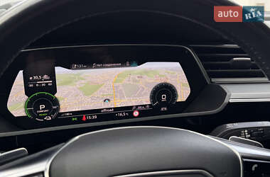 Внедорожник / Кроссовер Audi e-tron 2019 в 