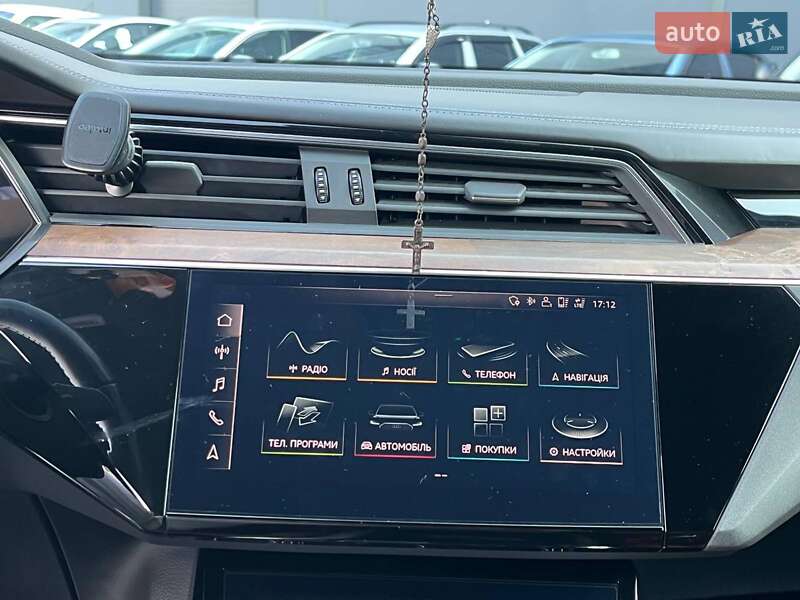 Внедорожник / Кроссовер Audi e-tron 2020 в Львове
