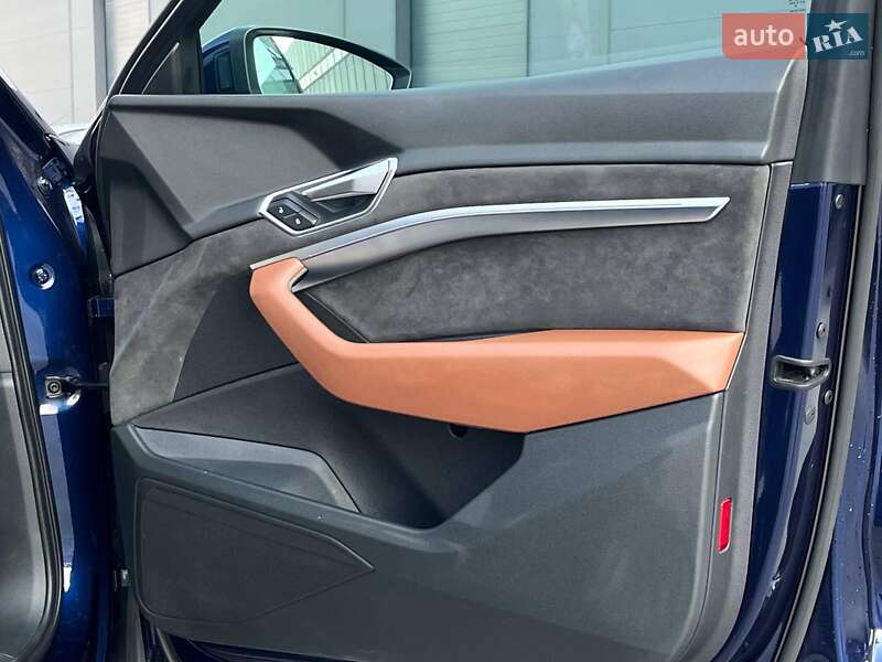 Внедорожник / Кроссовер Audi e-tron 2020 в Львове