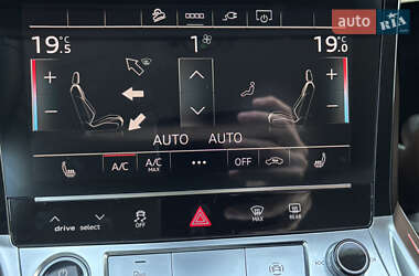Внедорожник / Кроссовер Audi e-tron 2024 в 