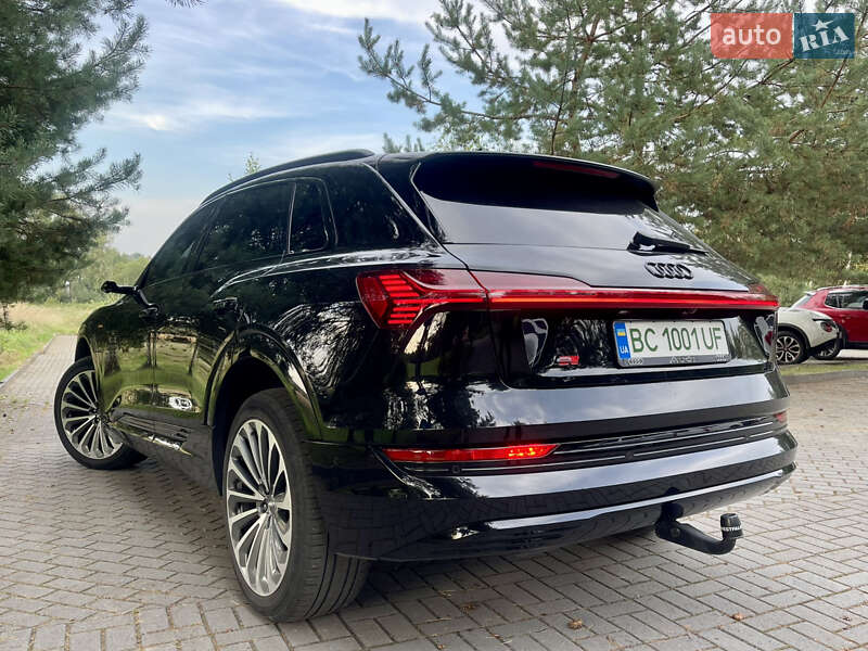 Позашляховик / Кросовер Audi e-tron 2019 в Дрогобичі