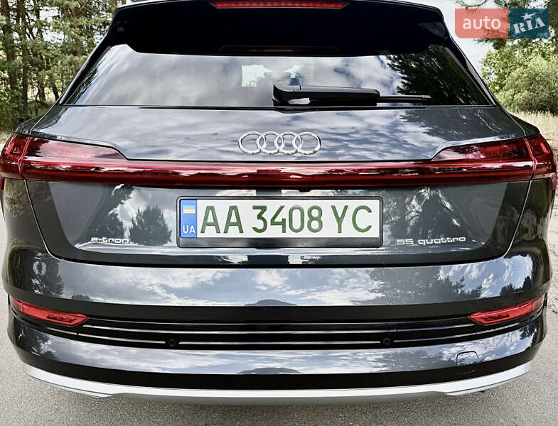 Внедорожник / Кроссовер Audi e-tron 2019 в Киеве