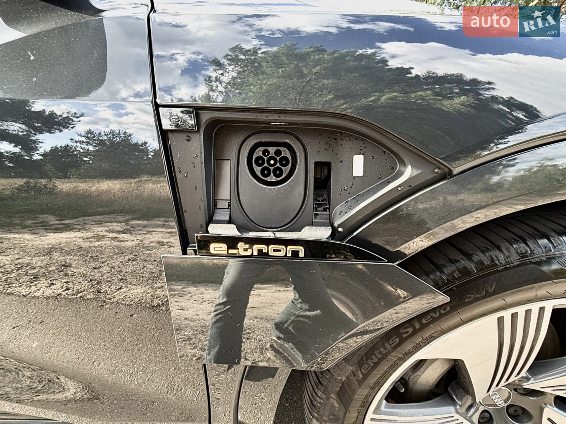 2019 Audi e-tron - мініатюра 11
