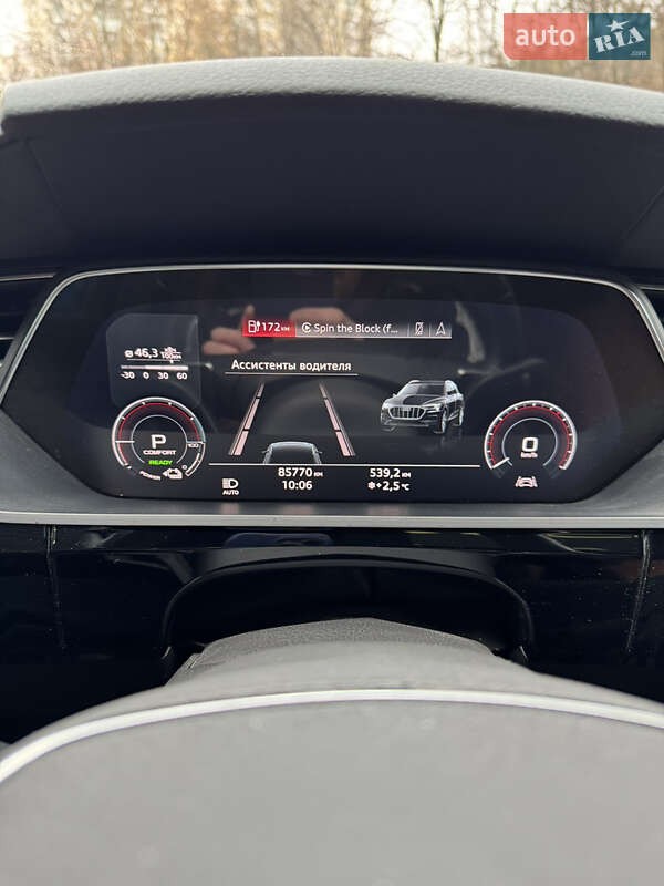 Позашляховик / Кросовер Audi e-tron 2019 в Києві фото 39 Позашляховик / Кросовер Audi e-tron 2019 в Києві