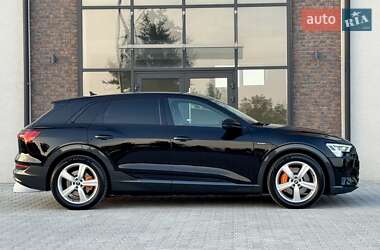 Внедорожник / Кроссовер Audi e-tron 2021 в 