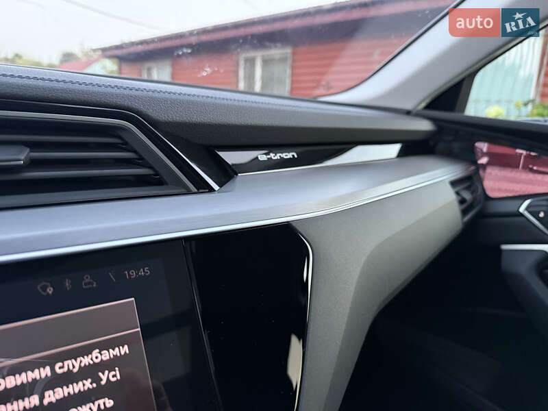 Позашляховик / Кросовер Audi e-tron 2020 в Хмельницькому