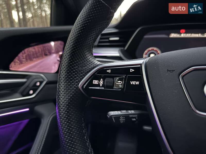 Внедорожник / Кроссовер Audi e-tron 2022 в Киеве
