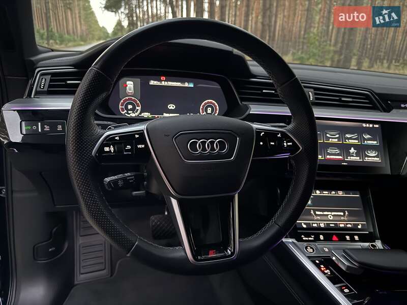 Внедорожник / Кроссовер Audi e-tron 2022 в Киеве