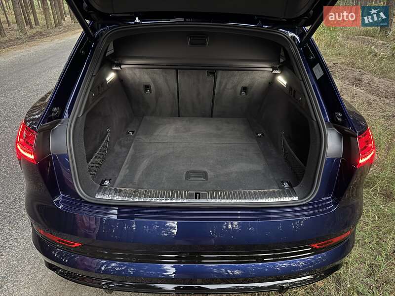 Внедорожник / Кроссовер Audi e-tron 2022 в Киеве