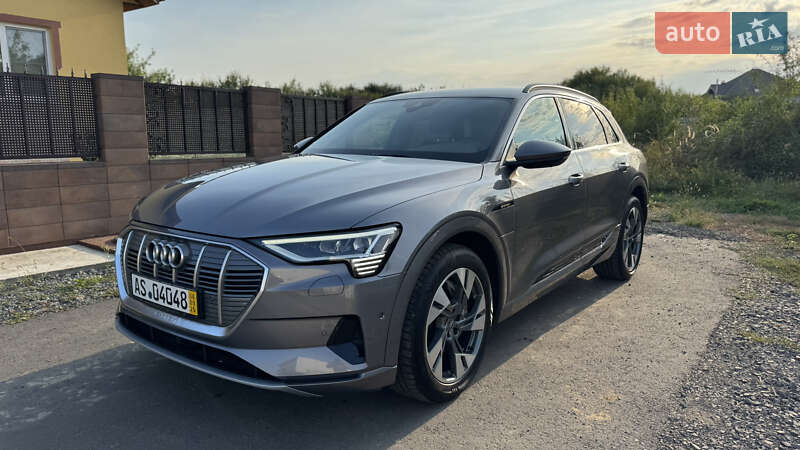 Audi e-tron 2019