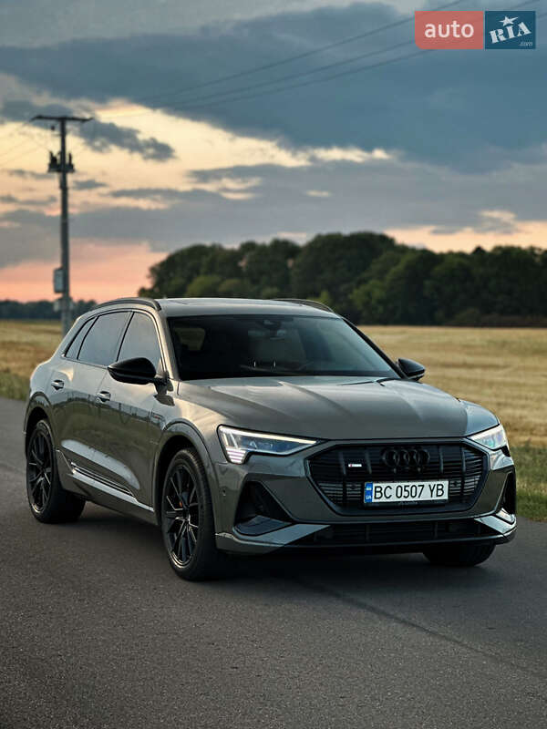 Внедорожник / Кроссовер Audi e-tron 2022 в Лубнах