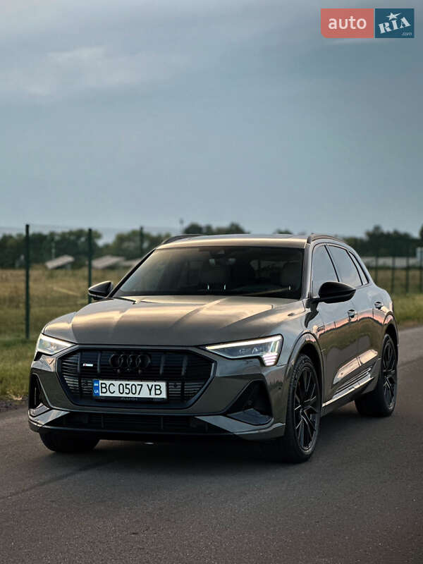 Внедорожник / Кроссовер Audi e-tron 2022 в Лубнах