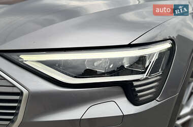 Внедорожник / Кроссовер Audi e-tron 2023 в 