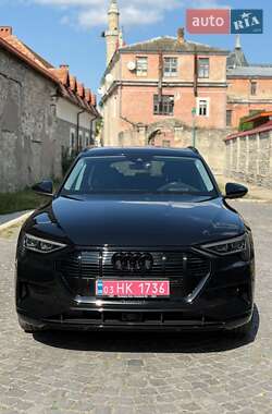 Внедорожник / Кроссовер Audi e-tron 2019 в 