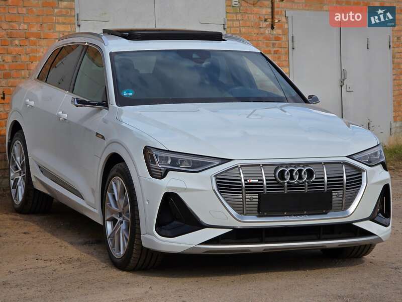 Внедорожник / Кроссовер Audi e-tron 2022 в Житомире