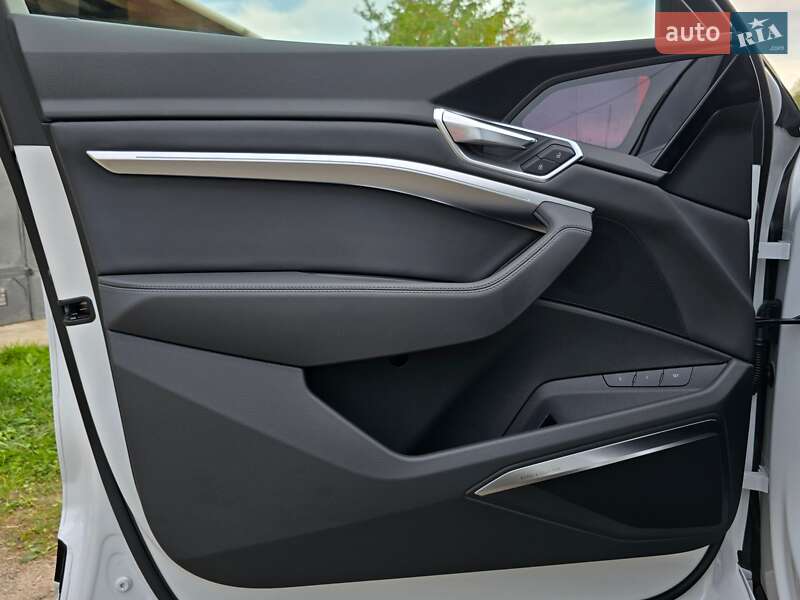 Внедорожник / Кроссовер Audi e-tron 2022 в Житомире