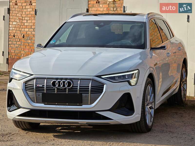 Внедорожник / Кроссовер Audi e-tron 2022 в Житомире