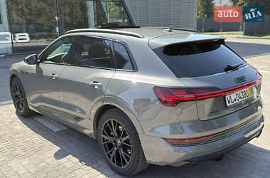 Внедорожник / Кроссовер Audi e-tron 2023 в 