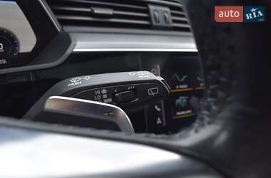 Внедорожник / Кроссовер Audi e-tron 2019 в 