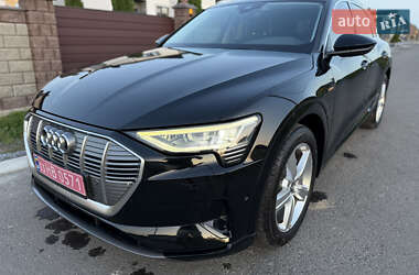 Внедорожник / Кроссовер Audi e-tron 2019 в 