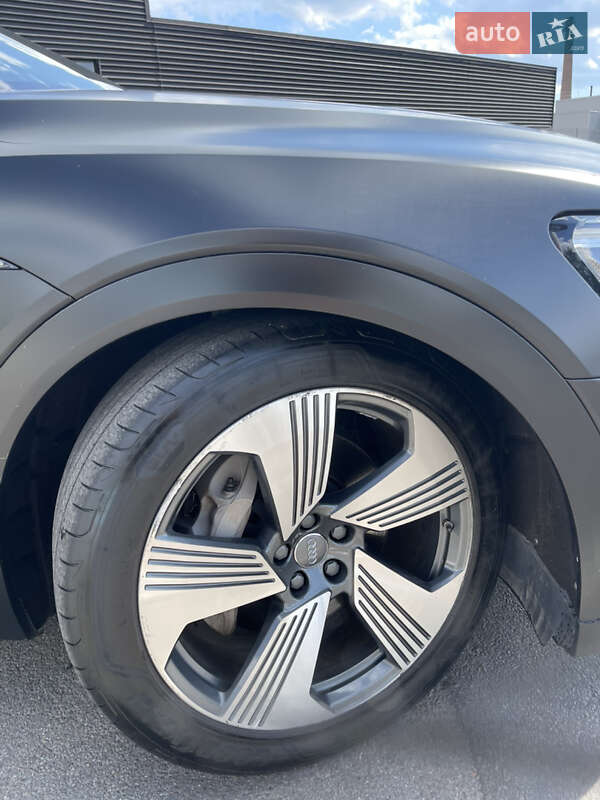 Внедорожник / Кроссовер Audi e-tron 2019 в Львове