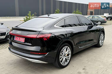 Внедорожник / Кроссовер Audi e-tron 2023 в 