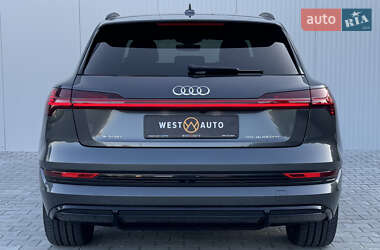 Позашляховик / Кросовер Audi e-tron 2021 в 