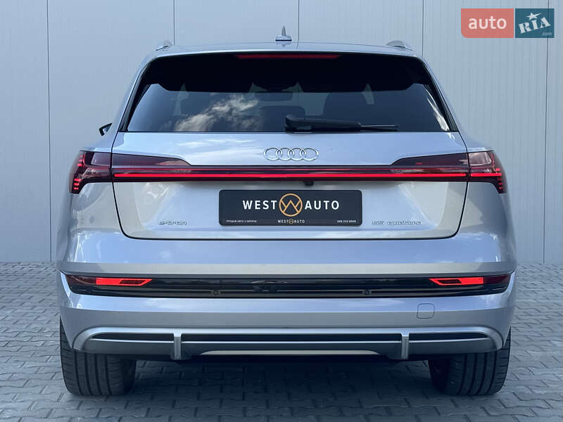 Позашляховик / Кросовер Audi e-tron 2021 в Мукачевому