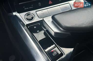 Внедорожник / Кроссовер Audi e-tron 2021 в 