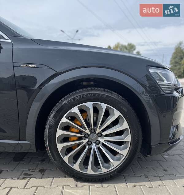 Внедорожник / Кроссовер Audi e-tron 2019 в Львове